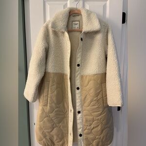 Abercrombie & Fitch Cream and Tan Sherpa Coat